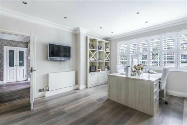Harmsworth Way, Totteridge, N20, Totteridge, N20